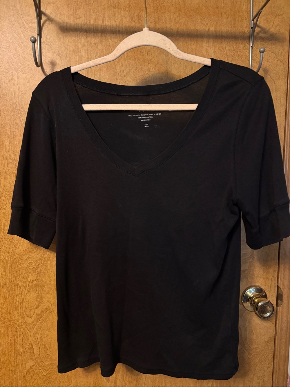 J. Jill Black V-Neck Short Sleeve Tee